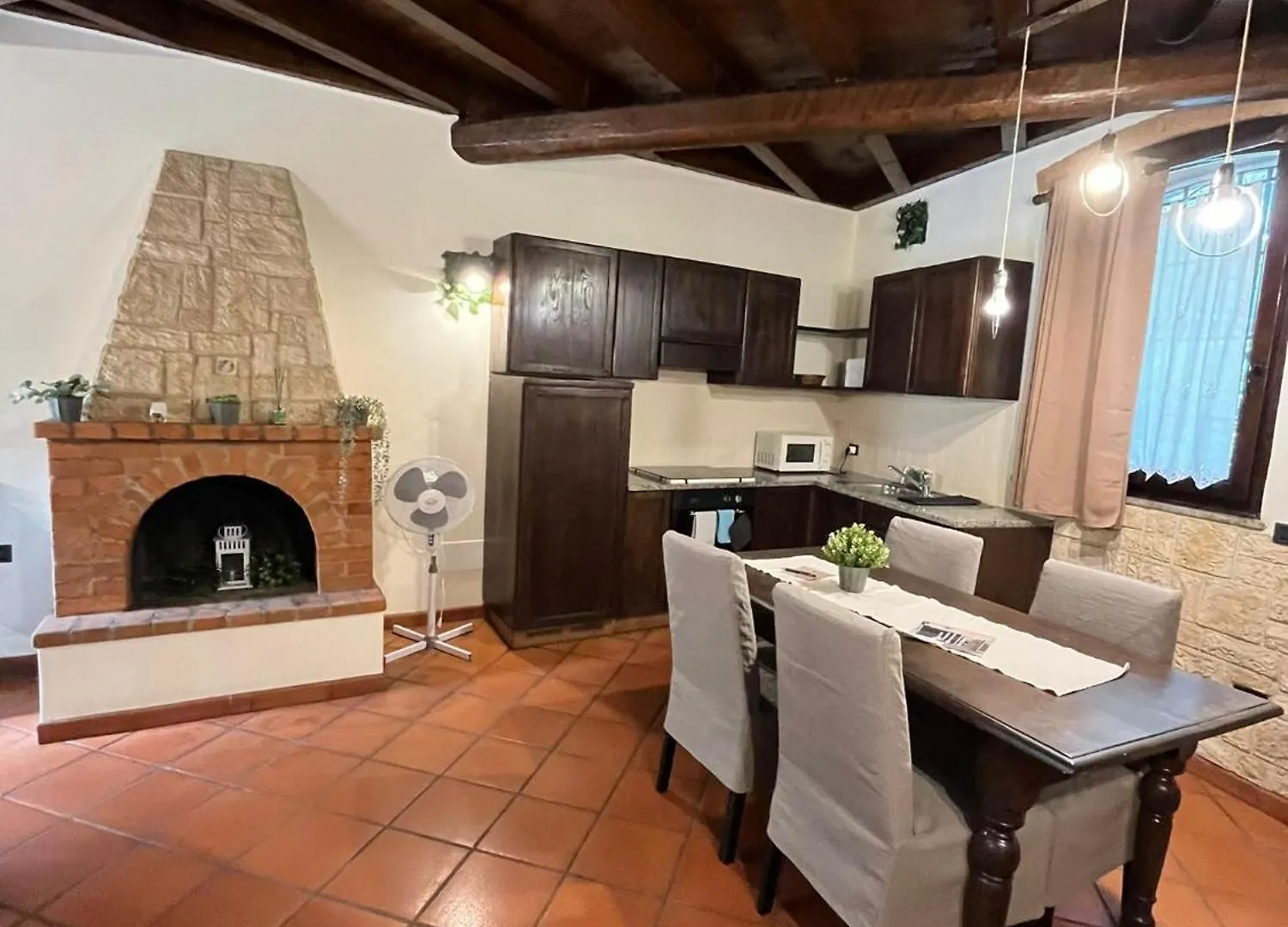 Aparthotel Monolocale Beatrice Abbadesse Guest House Milan