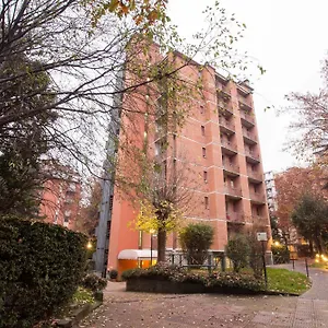 Ih Argonne Park Apartmanhotel