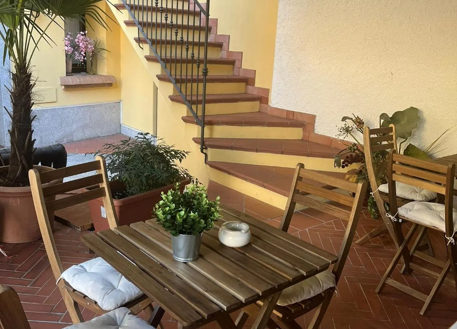 Aparthotel Monolocale Beatrice Abbadesse Guest House Milán
